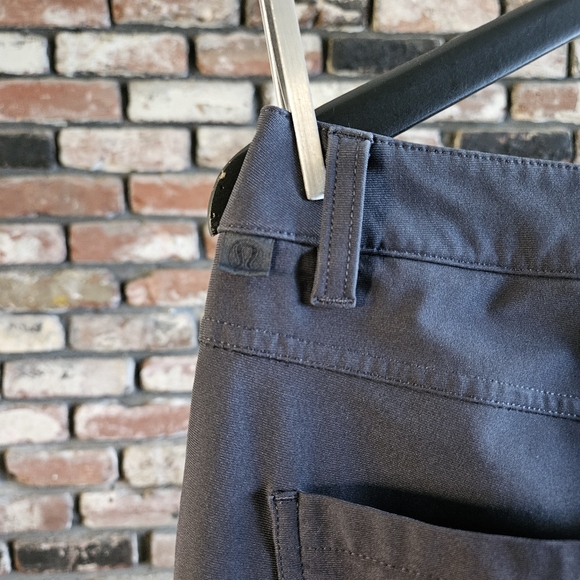 Lululemon ABC Pant - Picture 4 of 5